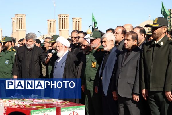 تشییع ۵ شهید گمنام در سالروز شهادت حضرت فاطمه(س) در یزد