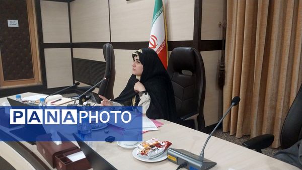 کارگروه دختران نواجوان و جوان مشهد با مشاور معاون رئیس جمهور در امور زنان وخانواده 