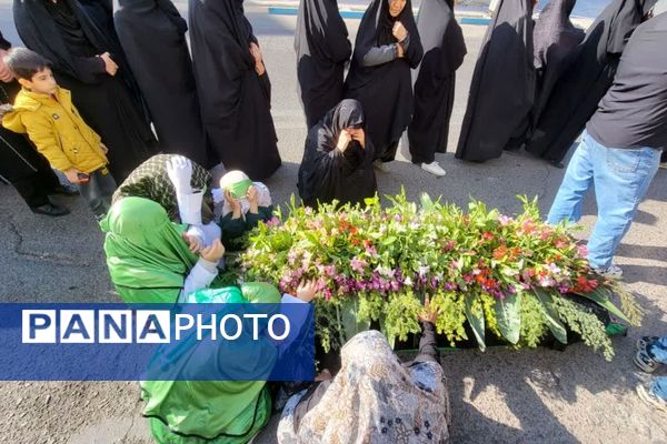 حضور پرشور عزاداران در سالروز شهادت حضرت فاطمه زهرا (س)