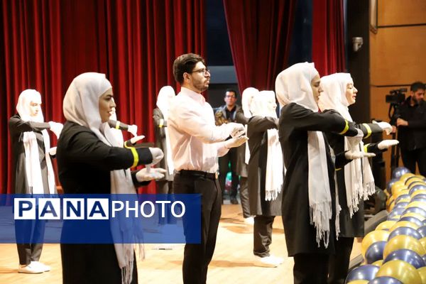 آیین گرامیداشت روز جهانی معلولان در آموزش و پرورش آذربایجان شرقی