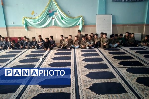 سفر علمی به آسمان در مدرسه صاحب‌الزمان رباط‌کریم