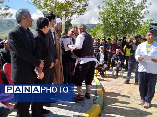 همایش پیاده‌روی خانوادگی و جشن میلاد دهه کرامت در شهرستان راز و جرگلان