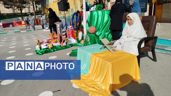 مشعل المپیاد ورزشی ناحیه ۷ در دبستان شهدای راه آهن روشن شد