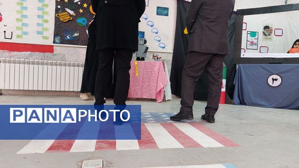 بازدید مسئولان آموزش و پرورش از مدرسه انقلاب دبیرستان فاطمه الزهرا آشخانه