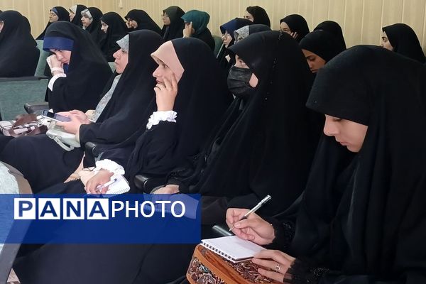 هوش مصنوعی می‌تواند آینده تولید محتوا و اعتماد عمومی به رسانه‌ها را متحول کند