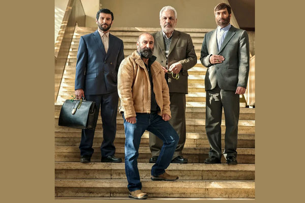 آقای زالو؛ روایت تاریخ با طنزی استاندارد!