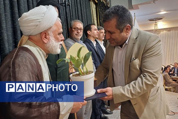 مراسم بزرگداشت مقام معلّم در تالار شباهنگ شهرستان شهریار