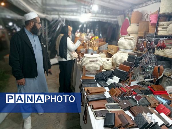 نمایشگاه صنایع دستی در محله طلاب مشهد