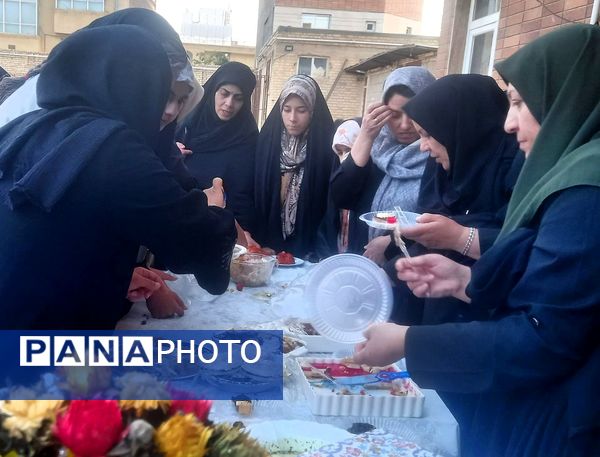 جشنواره غذای سالم و‌ معرفی غذاهای محلی در شهرستان بروجن