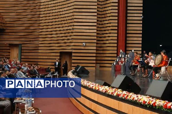 آیین تجلیل از معلمان نمونه شهرستان‌های استان تهران در شهرری
