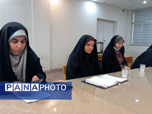 انجمن‌های اسلامی یکی از ثروت‌های جمهوری اسلامی اند
