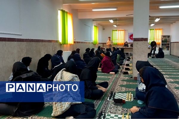 برگزاری مسابقات شطرنج دانش‌آموزان دختر متوسطه‌دوم در بهارستان‌۲