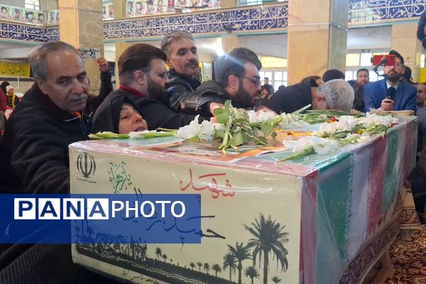 مراسم بزرگداشت سردار شهید حاج قاسم سلیمانی در گلزار شهدا شیراز 