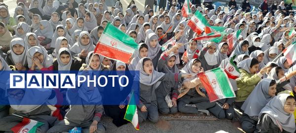 جشن شادی در دبستان نیایش