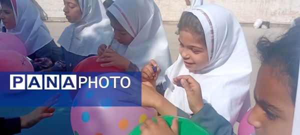 برگزاری ایستگاه نقاش شو و ایستگاه آرزوها در دبستان شهید عامل هوشمند زارچ