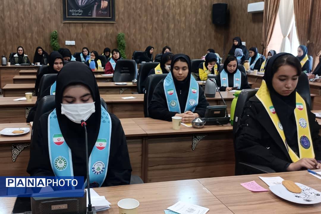 سیزدهمین دوره انتخابات شورای دانش آموزی دختران شهرستان نیشابور