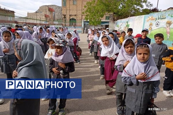 جشن سپاس معلم در مدرسه سید خلیل رضوی بار