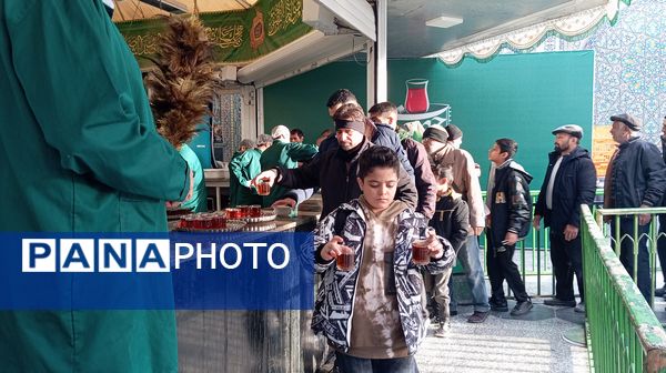 پذیرایی از زائران علی ابن موسی الرضا (ع)