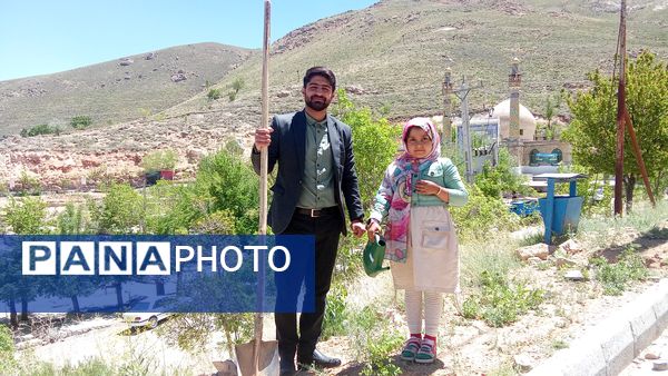 اجرای برنامه «در حریم آستان» در جوار امامزاده سید بهاءالدین محمد شیخ‌شبان