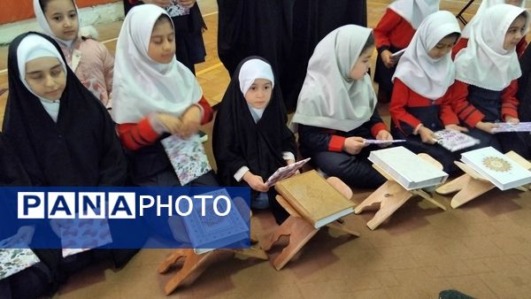 جشن چلچراغ آیه‌ها در سالن ورزشی ۲۲ بهمن اهر