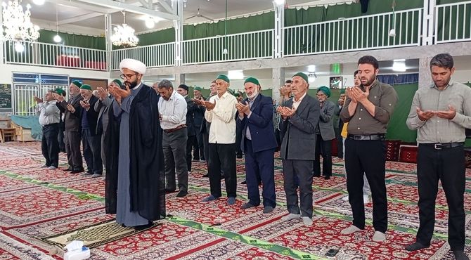 اقامه نماز جمعه در هفته دفاع مقدس  در شهر بار نیشابور
