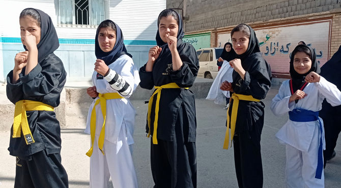 آیین افتتاحیه المپیاد ورزشی درون مدرسه‌ای در مدرسه فردوس شهرک