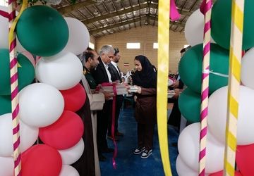 آیین محوری نواختن زنگ «مهر و مقاومت» در مدارس زابل