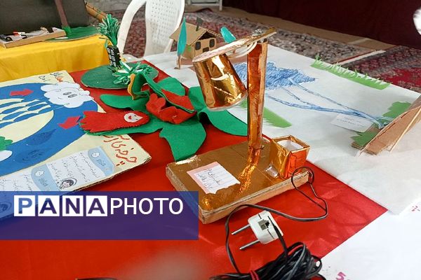 برگزاری جشنواره دست‌سازه‌ها در دبستان الهام یک 