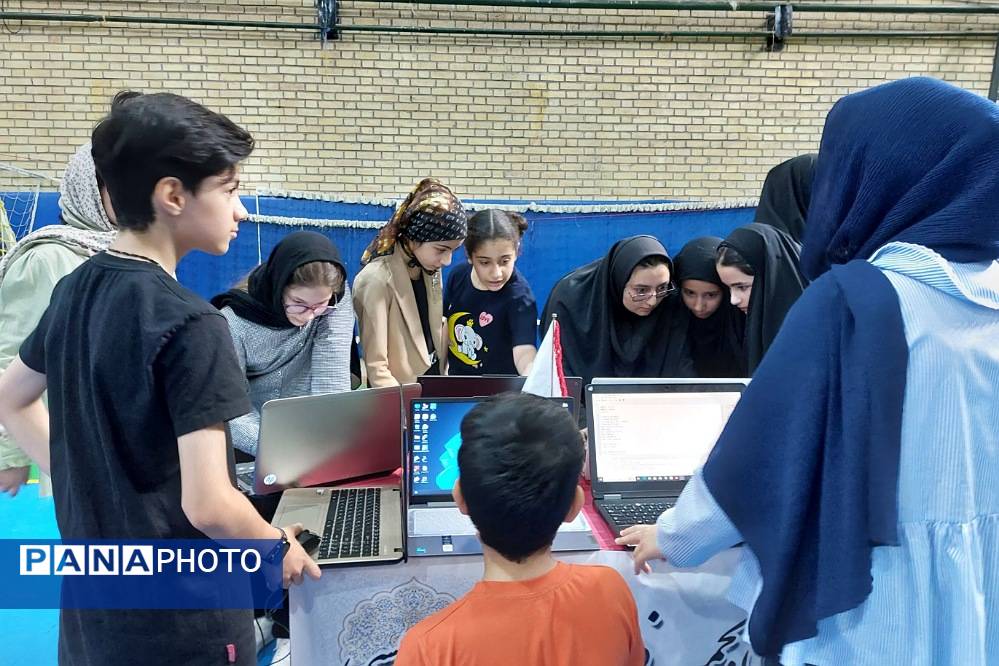 اختتامیه کلاسهای تابستانی پژوهشسرای خواجه نصیر با درخشش دانشآموزان