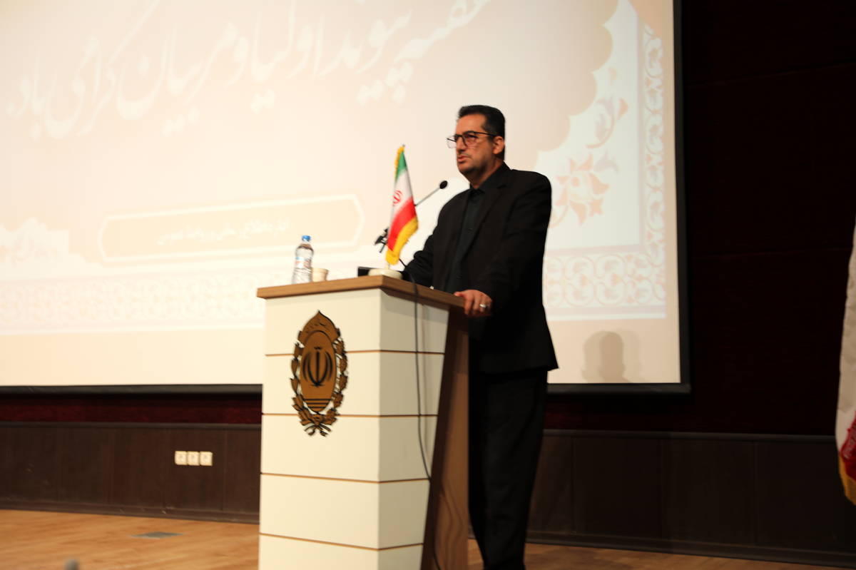 استمرار تربیت اجتماعی و اخلاقی فرزندان از خانواده به مدرسه منتقل میشود
