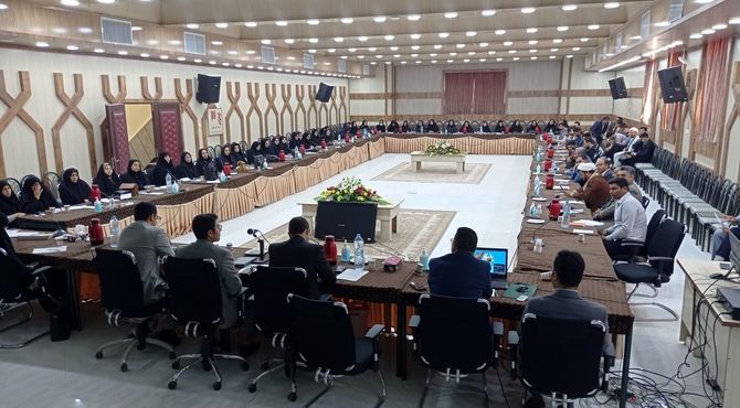 نشست هم‌افزایی مربیان پرورشی در خلیل آباد 