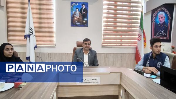 تجلیل مدیر آموزش و پرورش شهرستان شاهرود از خبرنگاران فعال پانا