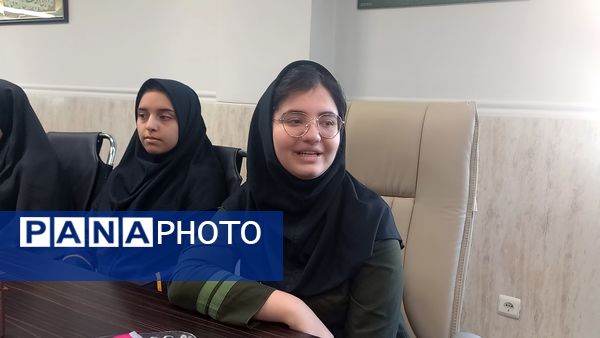 حضور مدیر آموزش و پرورش ملارد در جمع دانش‌آموزان برتر مسابقات قرآنی و فرهنگی هنری دبیرستان شاهد شهدای اقتدار