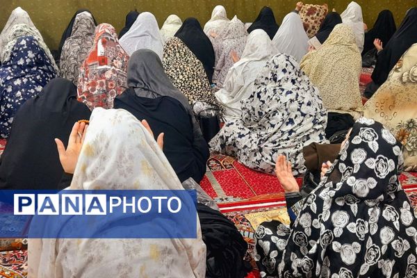 نماز عبادی جمعه این هفته با حضور پرشور مردم مؤمن و ولایت‌مدار ورامین 