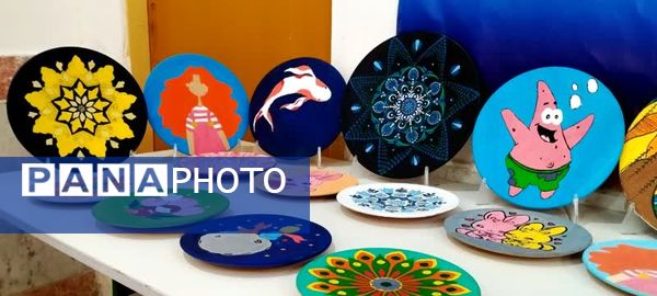 نمایشگاه  دستاوردهای علمی و تحقیقاتی دانش‌آموزان کلات