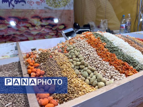 سوغاتی‌سرای شهرکرد در نمایشگاه بین المللی برپا شد
