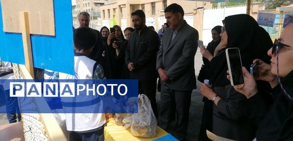 برنامه تجربه‌گردانی طرح مدرسه بدون پسماند در دبستان شهید رازدان ناحیه ۷ مشهد