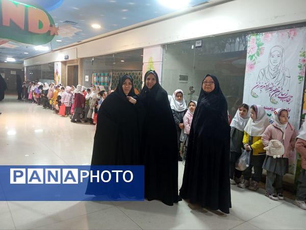 اردو تفریحی دانش آموزان دبستان دخترانه نرجس یک و دو 