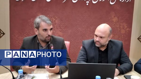 جلسه هم‌اندیشی حوزه روابط عمومی‌های شهرستان‌های استان تهران با حضور دانش‌آموز خبرنگاران پانا 