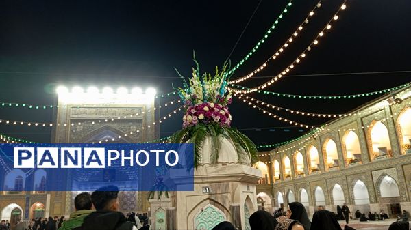 گل آرایی و چراغانی حرم رضوی 