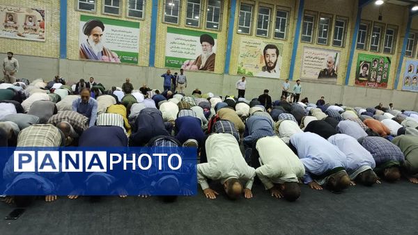 اعزام کارکنان صنعت نفت جنوب برای حضور در مراسم ارتحال امام (ره)