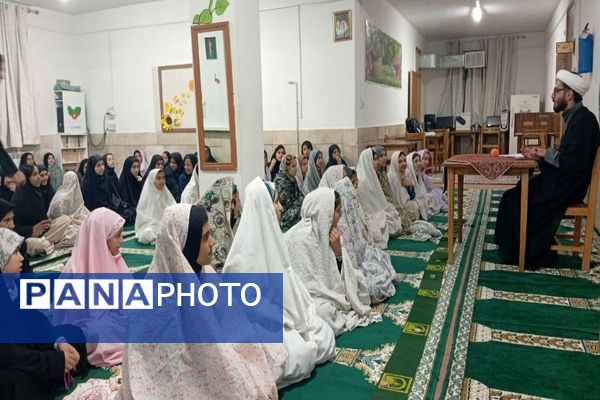 جلسه هفتگی توسل به آقا امام زمان (عج) در خوابگاه دخترانه شهید مجید دهنوی 