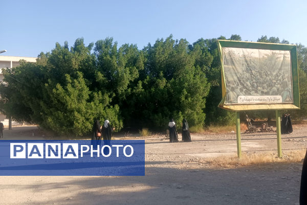 نخستین ایستگاه راهیان نور؛ حضور دانشآموزان رباطکریم در یادمان دوکوهه