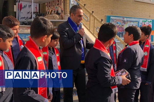 اجرای طرح «وطن یار» در دبستان ائمه اطهار ناحیه دو شهرری 