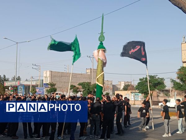 آیین زنجیر زنی در عصر تاسوعا در شهر عشق آباد