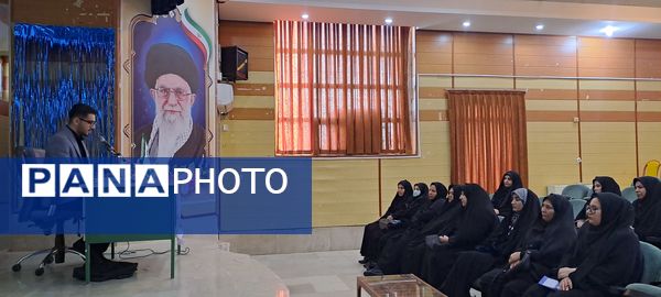 طرح فرهنگی آموزشی معلم زمینه ساز در منطقه زرین آباد 