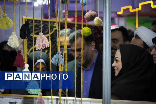 آغاز به‌کار نمایشگاه نوآوری و فناوری کاشان با ارائه دستاوردهای دانش‌آموزی