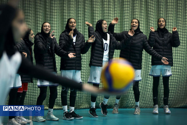 مسابقات دانش آموزی والیبال زیر 15 سال قهرمانی جهان - دختران  (ایران - شیلی)