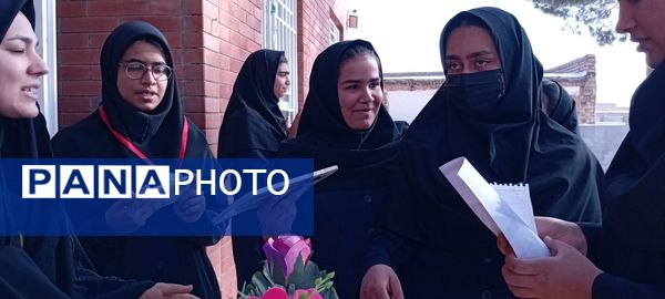 تجلیل از دانش آموزان چادری دبیرستان مادرمهربان خلیل آباد