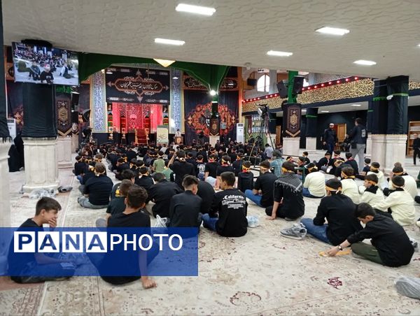 سوگواره «احلی من العسل» در حسینیه اعظم زنجان 